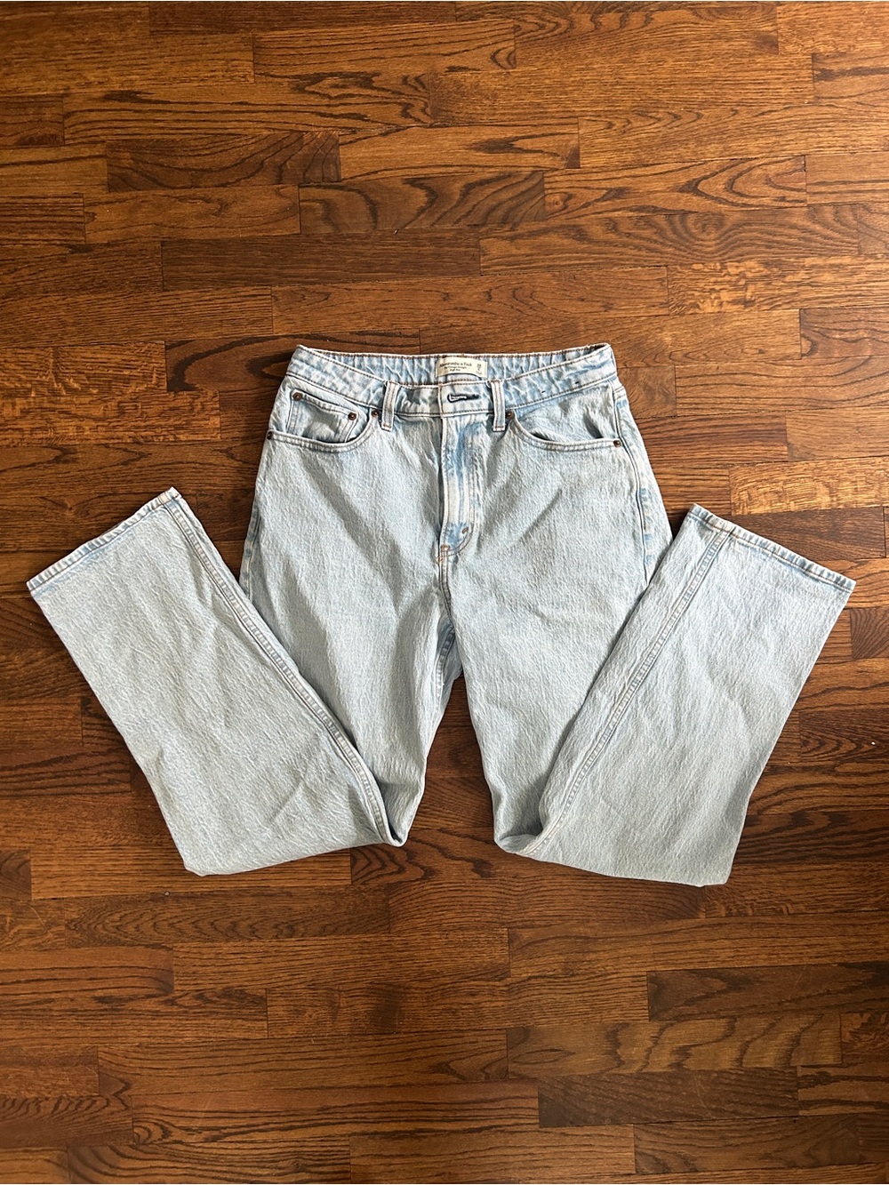 Abercrombie Vintage Straight High Rise